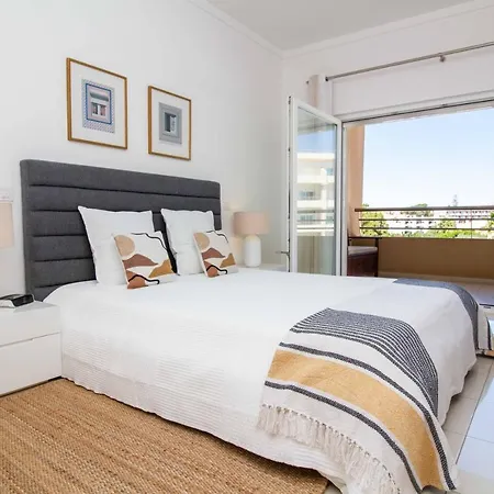 Barracuda A14 Apartment