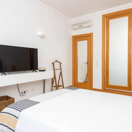 Barracuda A14 Apartment
